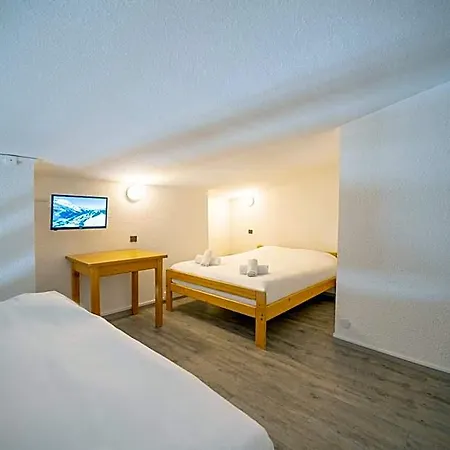 Azureva Hotel 3*